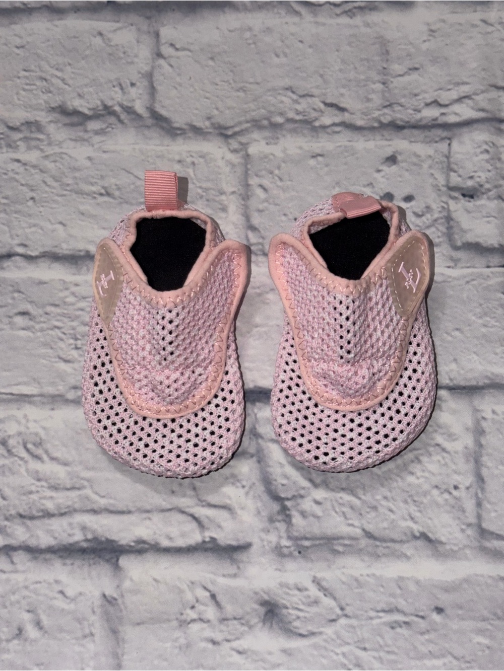 Pink Breathable Mesh Kids Swim Shoes